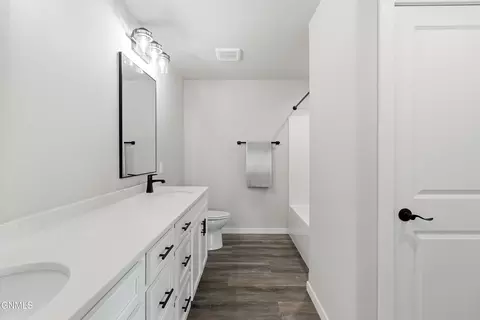 Bath - 722 Compass Loop, Bismarck, ND 58504 photo 2 of 5