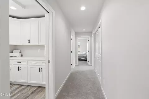 Entry Way - 722 Compass Loop, Bismarck, ND 58504 photo 3 of 4