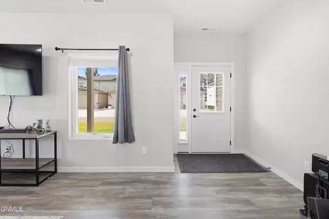 Entry Way - 722 Compass Loop, Bismarck, ND 58504 photo 1 of 4