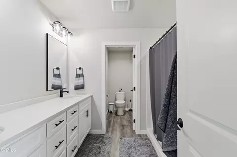 Bath - 722 Compass Loop, Bismarck, ND 58504 photo 4 of 5