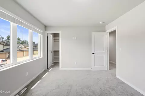 Bedroom - 722 Compass Loop, Bismarck, ND 58504 photo 2 of 4