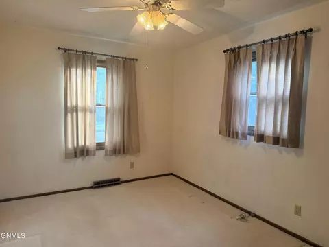 Bedroom - 2013 Assumption Dr, Bismarck, ND 58501 photo 1 of 4