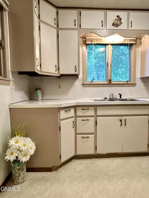 Kitchen - 214 4th Ave E, Turtle Lake, ND 58575 photo 7 of 11