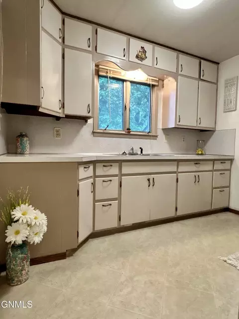 Kitchen - 214 4th Ave E, Turtle Lake, ND 58575 photo 1 of 11