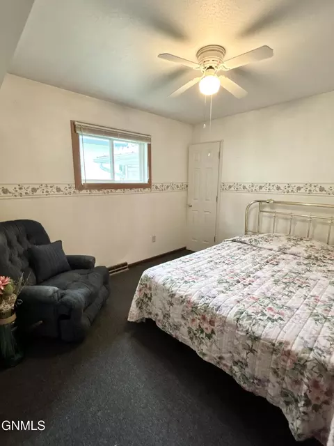 Bedroom - 214 4th Ave E, Turtle Lake, ND 58575 photo 4 of 6