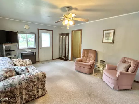 Living - 214 4th Ave E, Turtle Lake, ND 58575 photo 4 of 4
