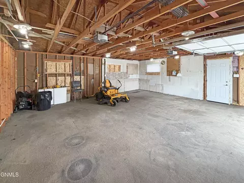 801 Broadway W, Williston, ND 58801 photo 24