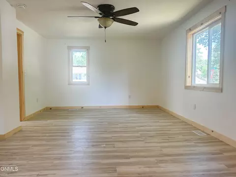 Living - 101 3rd Ave SE, Kulm, ND 58456 photo 5 of 7