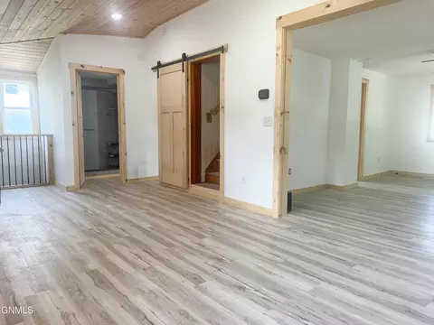 Entry Way - 101 3rd Ave SE, Kulm, ND 58456 photo 1 of 2