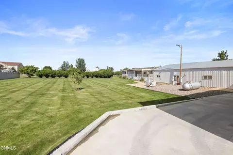 Exterior - 1509 46th St W, Williston, ND 58801 photo 9 of 12