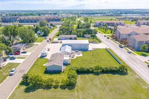 View/Area - 1509 46th St W, Williston, ND 58801 photo 13 of 15