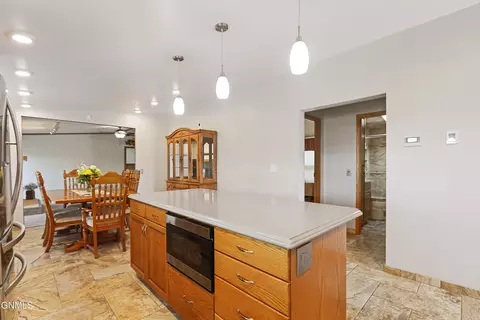 Kitchen - 1509 46th St W, Williston, ND 58801 photo 3 of 5