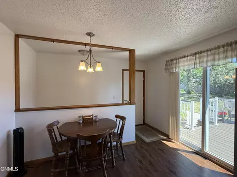 Dining - 1839 Ryan Dr, Bismarck, ND 58501 photo 2 of 2
