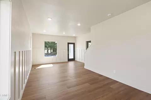 Living - 429 7th Ave W, Williston, ND 58801 photo 3 of 5