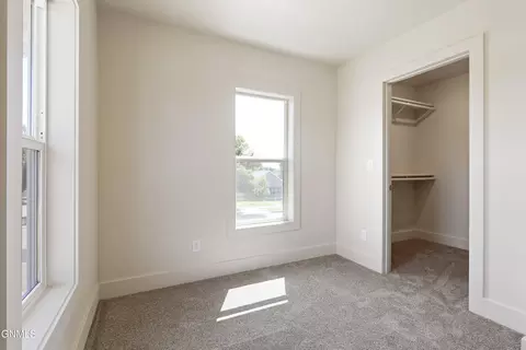 Bedroom - 429 7th Ave W, Williston, ND 58801 photo 4 of 5