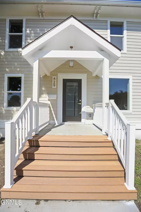 Exterior - 429 7th Ave W, Williston, ND 58801 photo 4 of 11