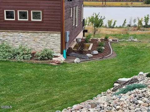 Exterior - 14044 48th St NW, Williston, ND 58801 photo 7 of 11