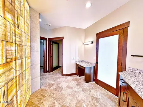 Bath - 14044 48th St NW, Williston, ND 58801 photo 7 of 20