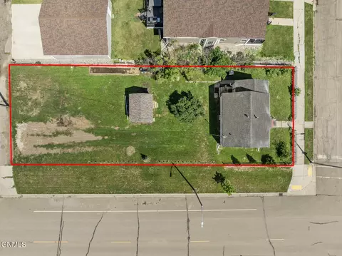 View/Area - 820 4th St W, Williston, ND 58801 photo 3 of 3