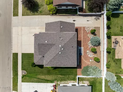 2706 25th St W, Williston, ND 58801 photo 35