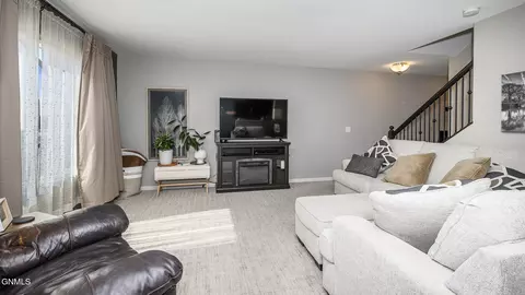 1313 Bayview Ct, Bismarck, ND 58504 photo 8