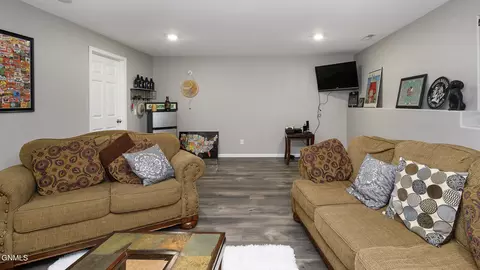 1313 Bayview Ct, Bismarck, ND 58504 photo 30
