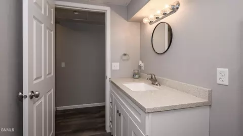 1313 Bayview Ct, Bismarck, ND 58504 photo 34