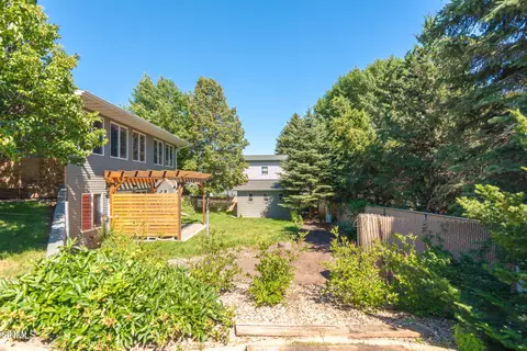 Exterior - 103 Edmonton Dr, Bismarck, ND 58503 photo 13 of 17