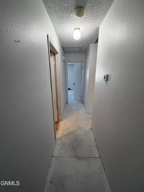 555 Marilyn Dr, Mandan, ND 58554 photo 10