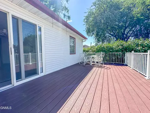 Exterior - 2124 D Ave E, Bismarck, ND 58501 photo 5 of 6