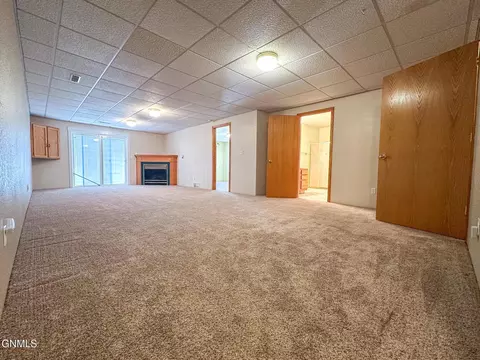 Living - 3281 Capitol Ave E, Bismarck, ND 58501 photo 3 of 5