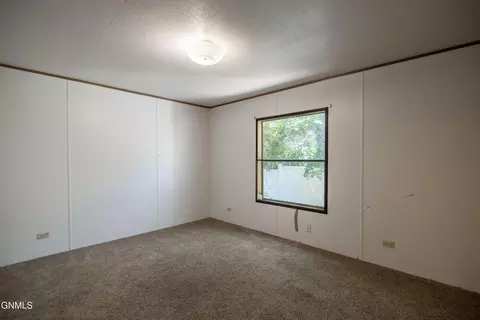 Bedroom - 4336 Claridge Loop, Bismarck, ND 58503 photo 1 of 4