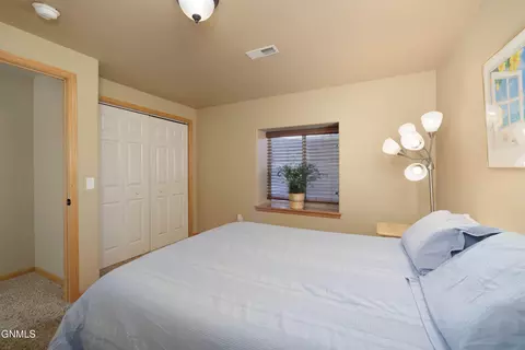 Bedroom - 640 4th Ave SE, Dickinson, ND 58601 photo 5 of 6