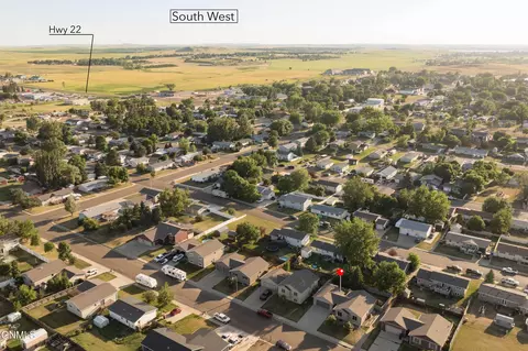 View/Area - 640 4th Ave SE, Dickinson, ND 58601 photo 13 of 14