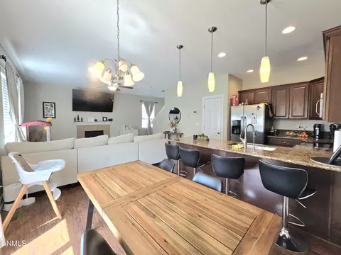 Dining - 13704 Kristina St, Williston, ND 58801 photo 2 of 2