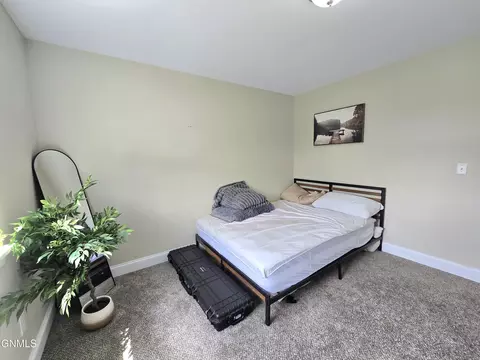 Bedroom - 13704 Kristina St, Williston, ND 58801 photo 4 of 8
