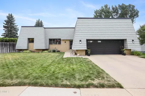 Exterior - 1613 E Hillcourt, Williston, ND 58801 photo 2 of 14