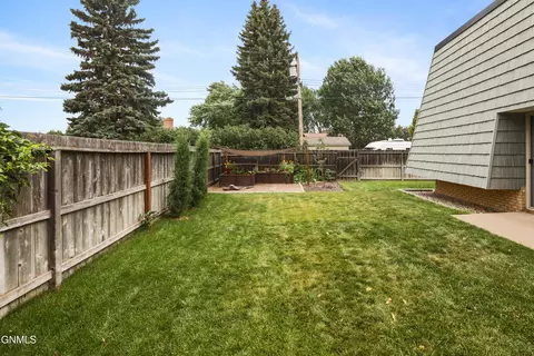 Exterior - 1613 E Hillcourt, Williston, ND 58801 photo 6 of 14