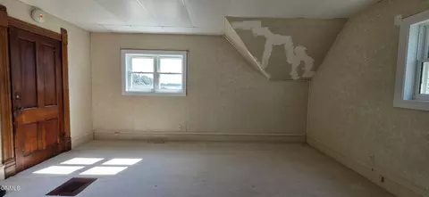 Bedroom - 416 Franklin Ave, Larimore, ND 58251 photo 3 of 3