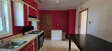 Entry Way - 416 Franklin Ave, Larimore, ND 58251 photo 1 of 5