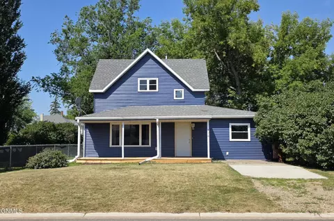 Exterior - 416 Franklin Ave, Larimore, ND 58251 photo 5 of 8