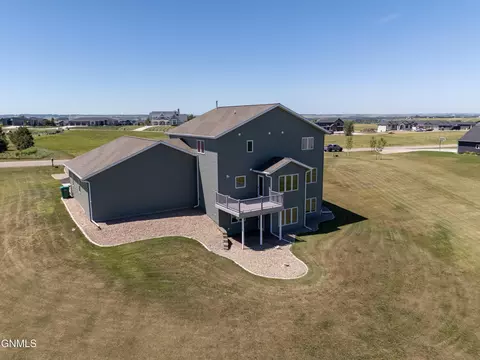 Other - 2818 Hogan Dr, Bismarck, ND 58503 photo 16 of 17