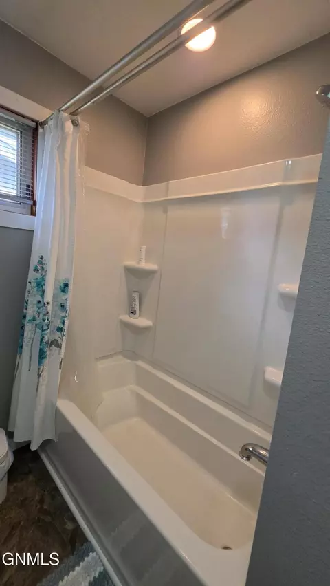 Bath - 102 Robinson St, Grenora, ND 58845 photo 3 of 3