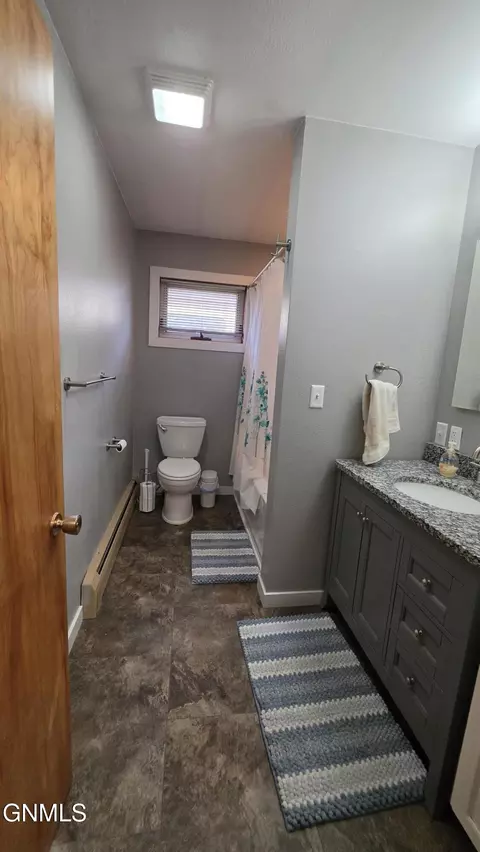 Bath - 102 Robinson St, Grenora, ND 58845 photo 1 of 3