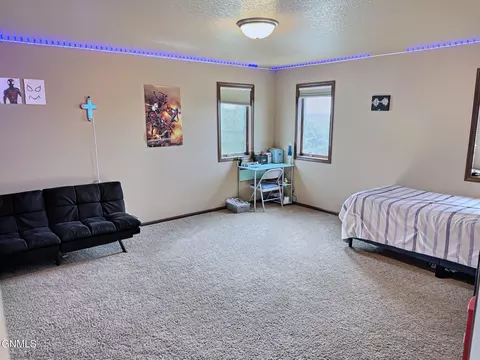Bedroom - 4905 Cornice Dr, Bismarck, ND 58503 photo 5 of 8