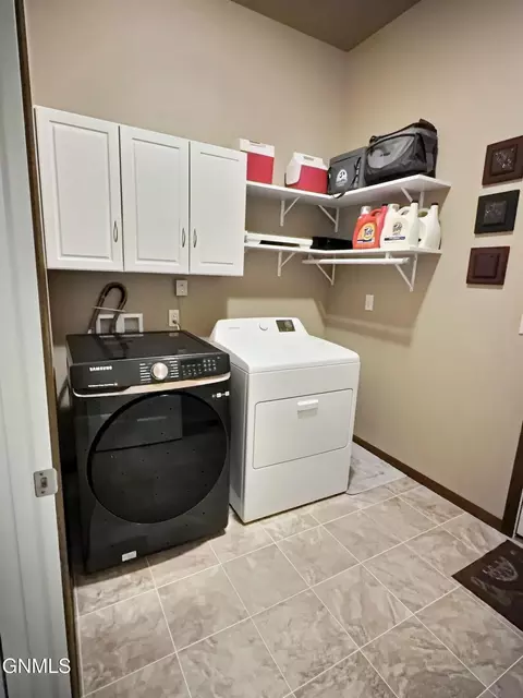 Other - 4905 Cornice Dr, Bismarck, ND 58503 photo 7 of 21