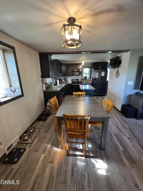 6011 Main Ave, Bismarck, ND 58501 photo 6