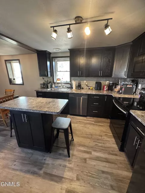 6011 Main Ave, Bismarck, ND 58501 photo 5