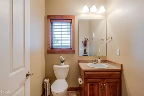 Bath - 4049 Downing St, Bismarck, ND 58504 photo 1 of 10