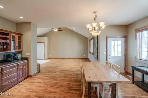 Dining - 4049 Downing St, Bismarck, ND 58504 photo 4 of 4